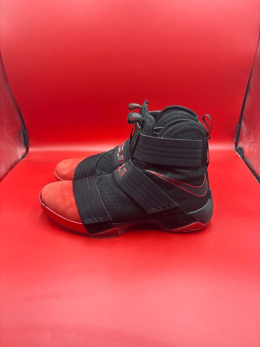 Nike Zoom LeBron Soldier 10 Black Red Bred 844378-060 Size 12